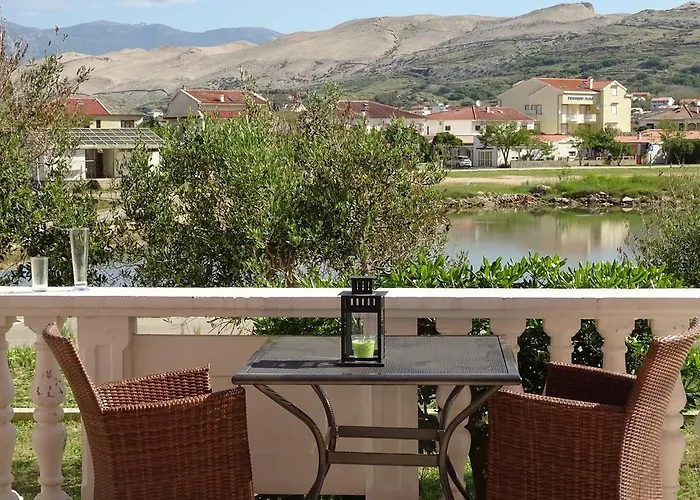 Rija Appartement Pag Town