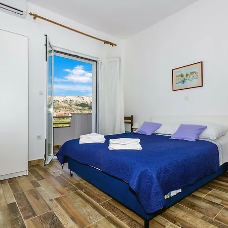 Rija Apartment *